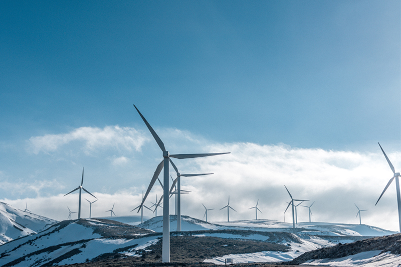 What are some of the sustainable energy myths that need debunking?